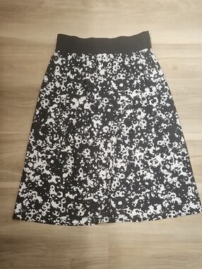 Robert Louis Black & White Floral A-Line Skirt